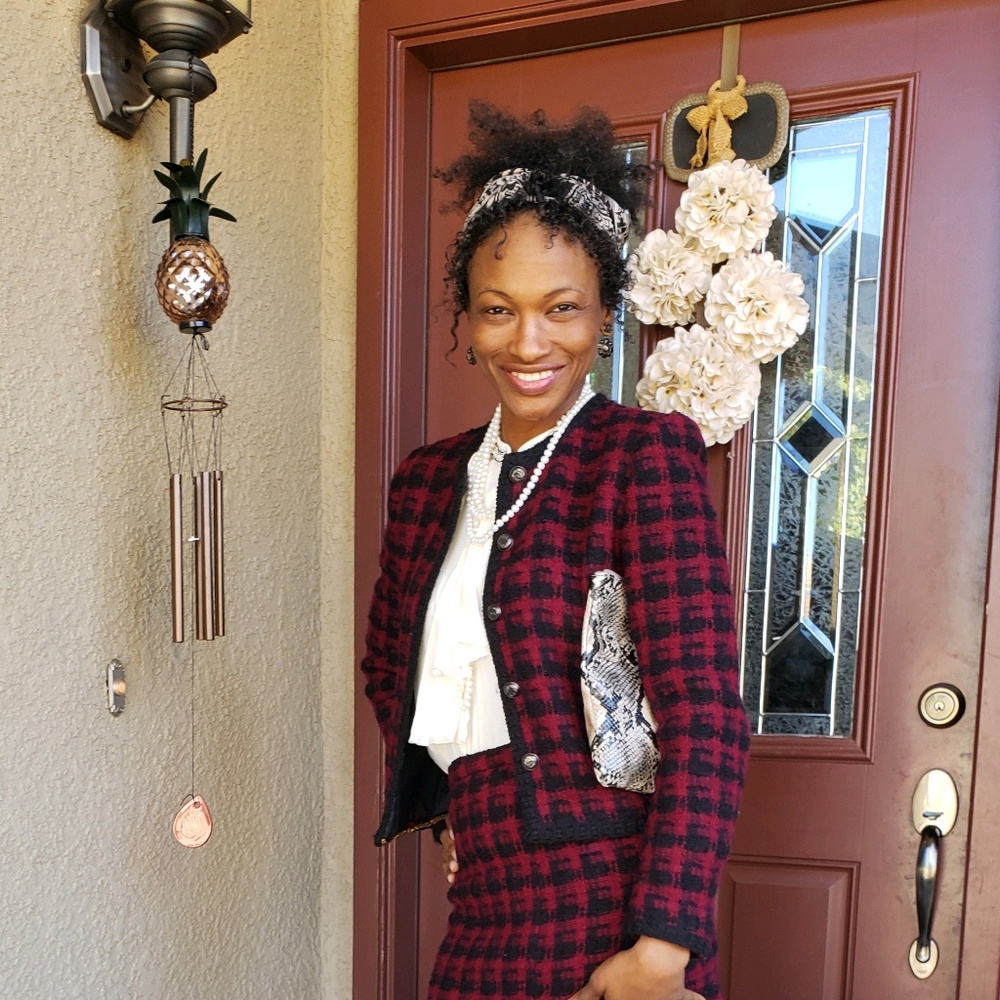 Meet your Posher, Nicole